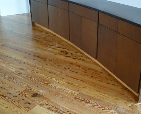 Legacy Heart Pine Naily