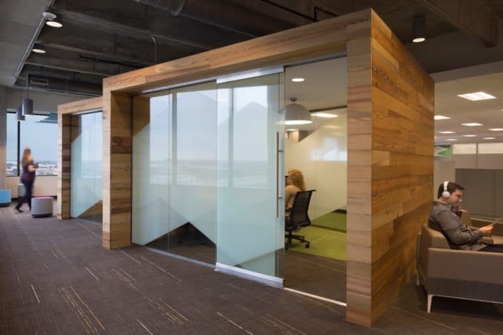 City Line Antique Longleaf Heartpine – Perfect for Modern Home and Office Spaces