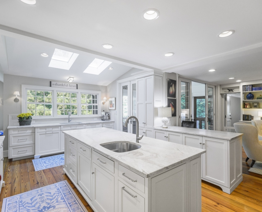 Kitchen with Midnight Heart Pine Floor Kitchen with Midnight Heart Pine Floor